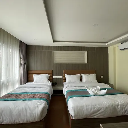 President Hotel Airport