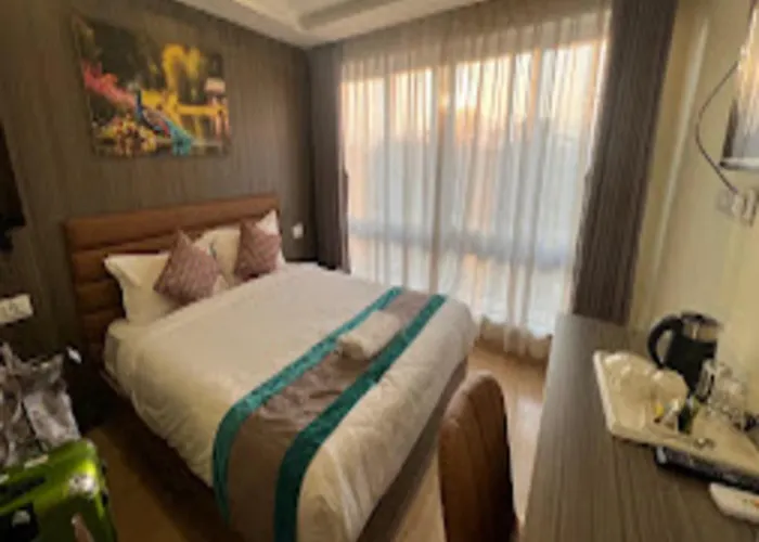 President Airport Hotel