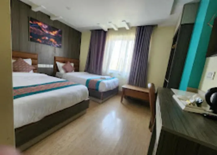 President Airport Hotel 2*